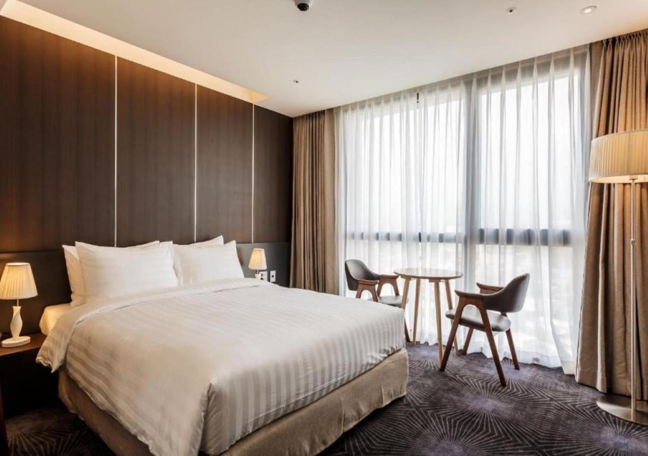 Golden Daisy Hotel Szogüpho Kültér fotó